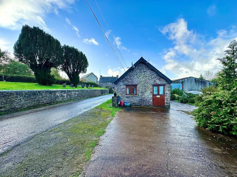 Detached One Level Stone Barn Villa Llangwm-Isaf Exterior photo
