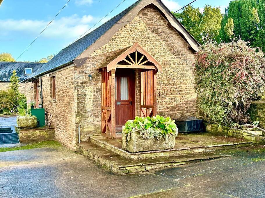 Detached One Level Stone Barn Villa Llangwm-Isaf Exterior photo